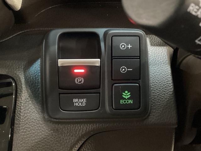 N-BOX L 純正メモリーナビ シートヒーター 片側電動スライドドア ホンダセンシング クルーズコントロール 衝突軽減ブレーキ 横滑り防止 障害物センサー バックカメラ 盗難防止 LEDヘッドライト 4WD(8枚目)