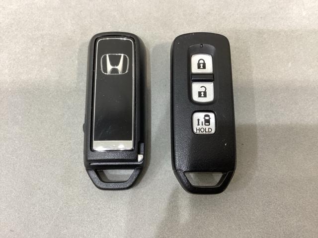 N-BOX L 純正メモリーナビ シートヒーター 片側電動スライドドア ホンダセンシング クルーズコントロール 衝突軽減ブレーキ 横滑り防止 障害物センサー バックカメラ 盗難防止 LEDヘッドライト 4WD(13枚目)