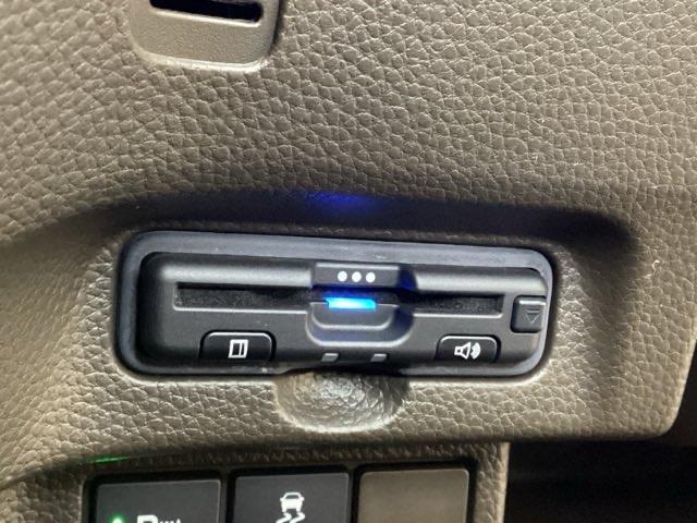 N-BOX L 純正メモリーナビ シートヒーター 片側電動スライドドア ホンダセンシング クルーズコントロール 衝突軽減ブレーキ 横滑り防止 障害物センサー バックカメラ 盗難防止 LEDヘッドライト 4WD(17枚目)