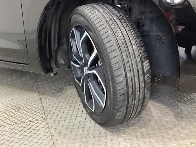 フィット ホーム　純正メモリーナビ　純正アルミホイール　ホンダセンシング　クルーズコントロール　衝突軽減ブレーキ　横滑り防止　障害物センサー　バックカメラ　　盗難防止　ＬＥＤヘッドライト　４ＷＤ（23枚目）