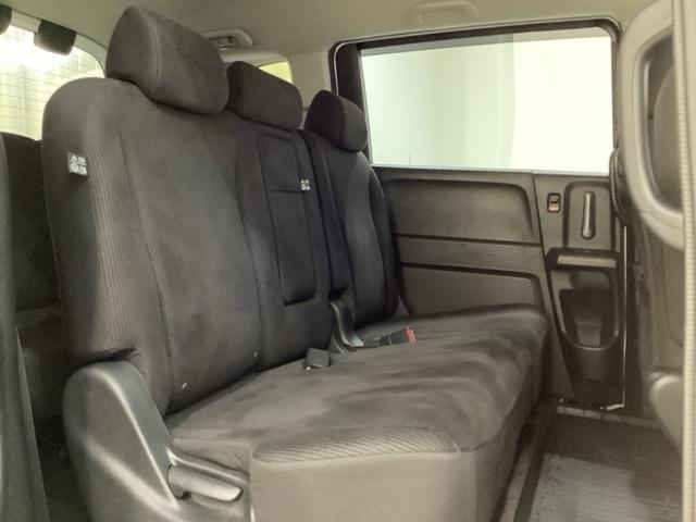 フリード Gジャストセレクション 純正メモリーナビ 社外アルミホイール 社外エンジンスターター 両側電動スライドドア 横滑り防止 バックカメラ 盗難防止 4WD(17枚目)