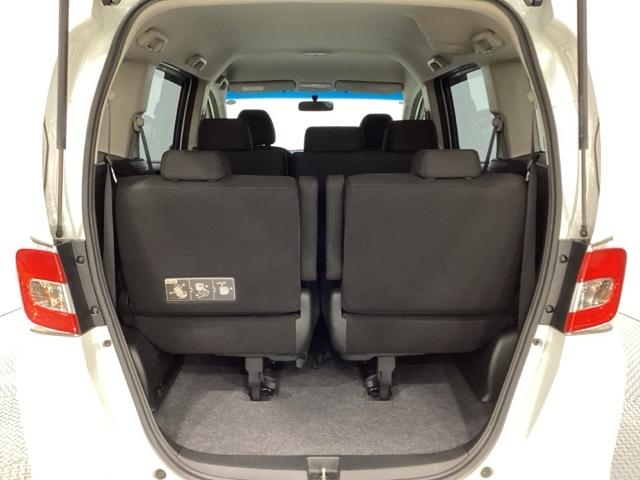 フリード Gジャストセレクション 純正メモリーナビ 社外アルミホイール 社外エンジンスターター 両側電動スライドドア 横滑り防止 バックカメラ 盗難防止 4WD(19枚目)