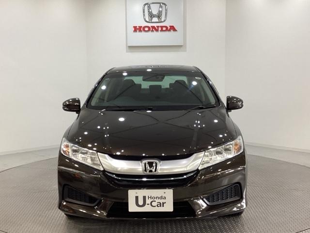 グレイス ハイブリッドLX 社外ナビ エンジンスターター キーレス クルーズコントロール 衝突軽減ブレーキ 横滑り防止 バックカメラ 盗難防止 LEDヘッドライト シートヒーター 4WD(2枚目)