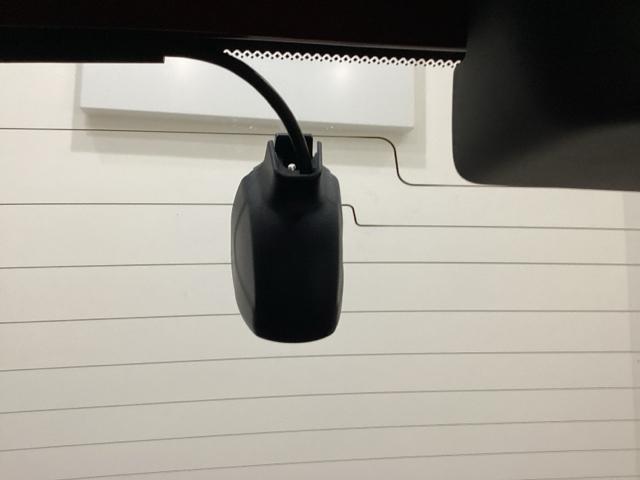 フィット e:HEVクロスター 純正メモリーナビ 純正アルミホイール ドライブレコーダー ホンダセンシング クルーズコントロール 衝突軽減ブレーキ 横滑り防止 障害物センサー バックカメラ 盗難防止 LEDヘッドライト 4WD(18枚目)