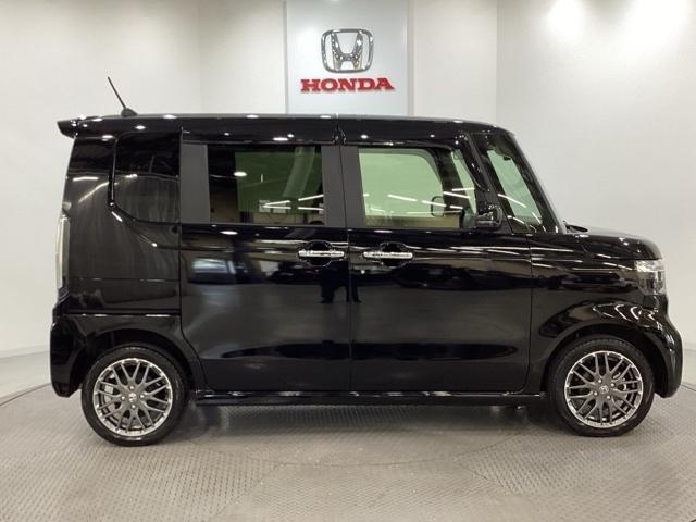 N-BOXカスタム ターボ 中古スタッドレスタイヤ、純正メモリーナビ、ドライブレコーダー前後装着+ETC付 当社デモカー(6枚目)