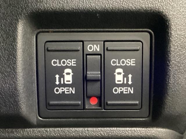 N-BOXカスタム ターボ 中古スタッドレスタイヤ、純正メモリーナビ、ドライブレコーダー前後装着+ETC付 当社デモカー(18枚目)