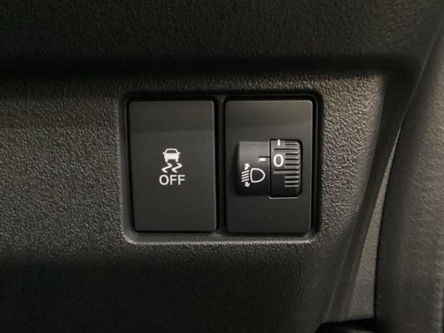 N-BOXカスタム ターボ 中古スタッドレスタイヤ、純正メモリーナビ、ドライブレコーダー前後装着+ETC付 当社デモカー(19枚目)