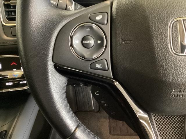 ヴェゼル Ｘ・ホンダセンシング　４ＷＤ　メモリーナビ　フルセグＴＶ　ＣＤ　ＤＶＤ再生可能　Ｂｌｕｅｔｏｏｔｈ接続　バックカメラ　エンジンスターター　シートヒーター　ＥＴＣ　ＬＥＤヘッドライト　シートヒーター　ＡＢＳ　運転席エアバッグ（17枚目）