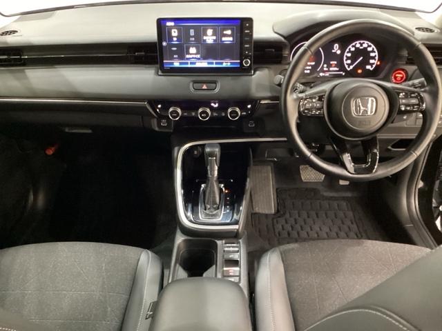 ヴェゼル e:HEVZ 光触媒抗菌消臭施工済(5枚目)