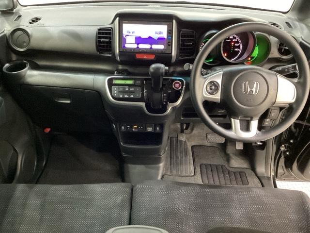 Ｎ－ＢＯＸ ＧＳＳパッケージ　ＥＴＣ　純正メモリーナビ　純正アルミホイール　シートヒーター　衝突軽減ブレーキ　横滑り防止　バックカメラ　キーレス　４ＷＤ　両側電動スライドドア（5枚目）