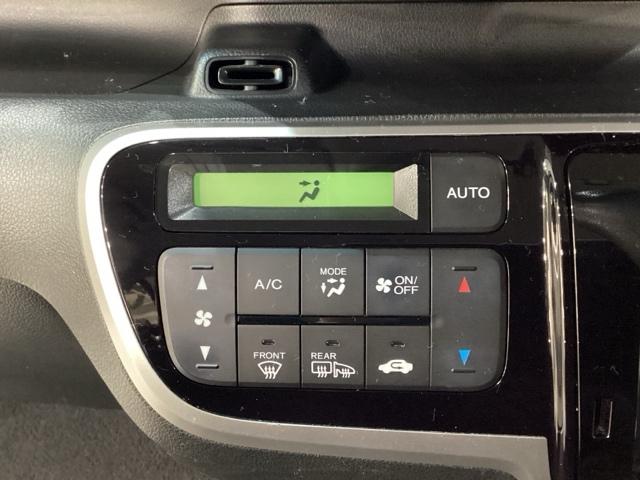 Ｎ－ＢＯＸ ＧＳＳパッケージ　ＥＴＣ　純正メモリーナビ　純正アルミホイール　シートヒーター　衝突軽減ブレーキ　横滑り防止　バックカメラ　キーレス　４ＷＤ　両側電動スライドドア（9枚目）