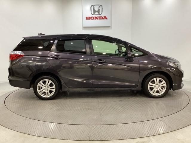 シャトル ハイブリッドX 純正メモリーナビ 純正アルミホイール ホンダセンシング クルーズコントロール 衝突軽減ブレーキ 横滑り防止 バックカメラ 盗難防止 LEDヘッドライト 4WD(4枚目)