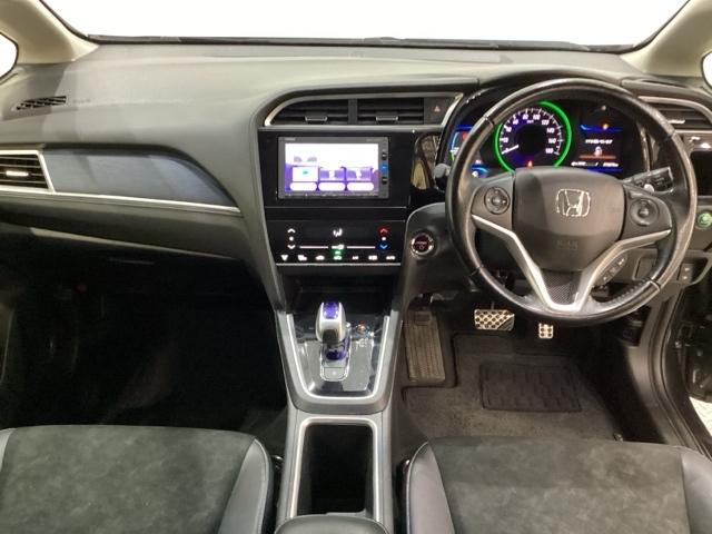 シャトル ハイブリッドX 純正メモリーナビ 純正アルミホイール ホンダセンシング クルーズコントロール 衝突軽減ブレーキ 横滑り防止 バックカメラ 盗難防止 LEDヘッドライト 4WD(5枚目)