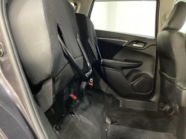 シャトル ハイブリッドX 純正メモリーナビ 純正アルミホイール ホンダセンシング クルーズコントロール 衝突軽減ブレーキ 横滑り防止 バックカメラ 盗難防止 LEDヘッドライト 4WD(18枚目)