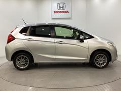 購入後も自社指定整備工場完備でお客様の愛車をしっかりサポート致します！御納車時には安全かつ安心してお乗り頂けるようホンダ専門知識を持つ整備スタッフが点検・整備・装備も説明をしてお渡ししております。 4