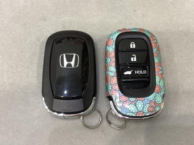 ヴェゼル ｅ：ＨＥＶＺ　光触媒抗菌消臭施工済（13枚目）