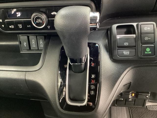 N-BOXカスタム L 光触媒抗菌消臭施工済(8枚目)