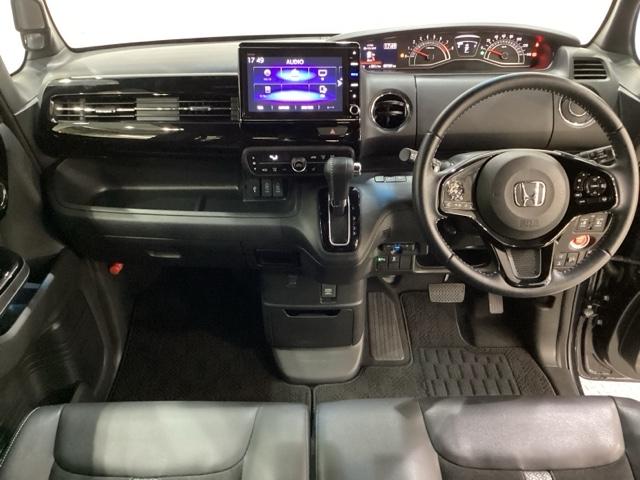 N-BOXカスタム Lターボ 純正メモリーナビ 純正アルミホイール エンジンスターター 両側電動スライドドア シートヒーター ホンダセンシング クルーズコントロール 衝突軽減ブレーキ バックカメラ LEDヘッドライト 4WD(5枚目)