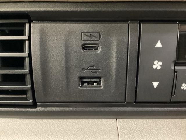 N-BOX ベースグレード 4WD 中古スタッドレスタイヤ、純正メモリーナビ、ドライブレコーダー前後装着+ETC付 当社デモカー ABS 運転席エアバッグ 助手席エアバッグ ベンチシート(12枚目)