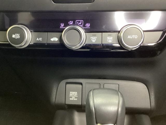 フィット ｅ：ＨＥＶホーム　純正メモリーナビ　ドライブレコーダー　ホンダセンシング　クルーズコントロール　衝突軽減ブレーキ　横滑り防止　障害物センサー　バックカメラ　ＬＥＤヘッドライト（11枚目）