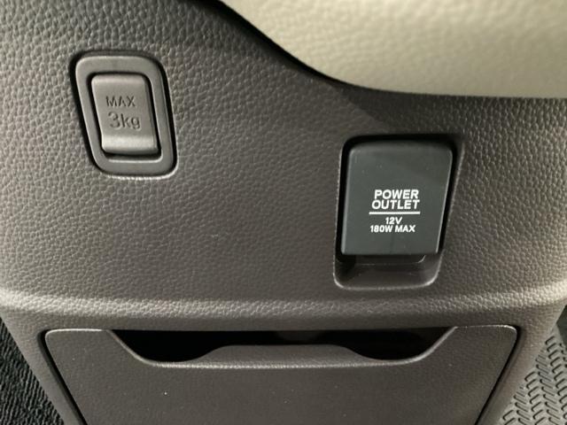 Ｎ－ＢＯＸ Ｇ・Ｌホンダセンシング　純正メモリーナビ　エンジンスターター　片側電動スライドドア　シートヒーター　ホンダセンシング　クルーズコントロール　衝突軽減ブレーキ　横滑り防止　バックカメラ　ＬＥＤヘッドライト　４ＷＤ（17枚目）