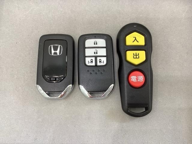 フリード Ｇ　光触媒抗菌消臭施工済（13枚目）