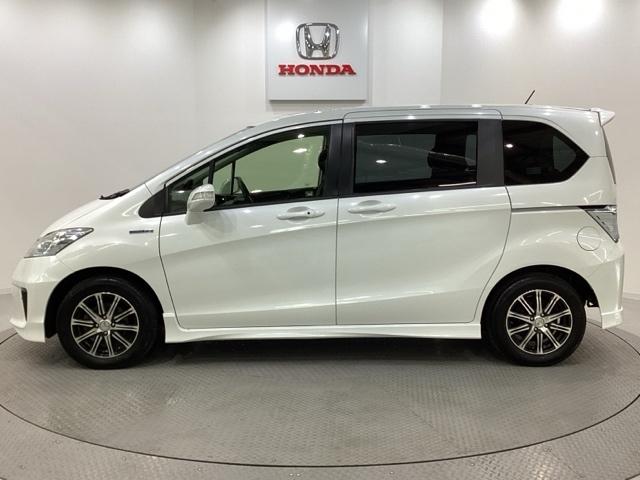 フリードハイブリッド ジャストセレクション＋　光触媒抗菌消臭施工済（4枚目）