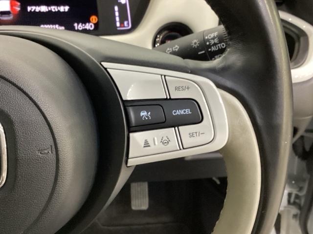 フィット ｅ：ＨＥＶホーム　ドライブレコーダー前後装備車　光触媒抗菌消臭施工済（11枚目）