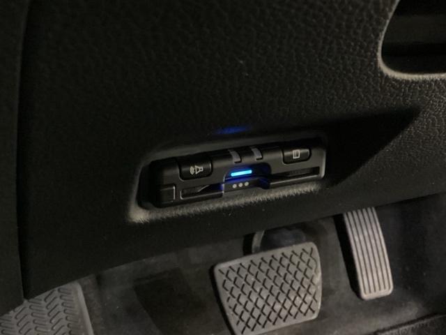 フィット ｅ：ＨＥＶホーム　ドライブレコーダー前後装備車　光触媒抗菌消臭施工済（14枚目）