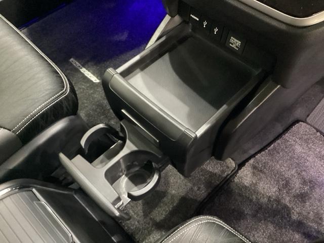 オデッセイ アブソルート・Ｘホンダセンシングアドバンスドパッケジ　光触媒抗菌消臭施工済（11枚目）