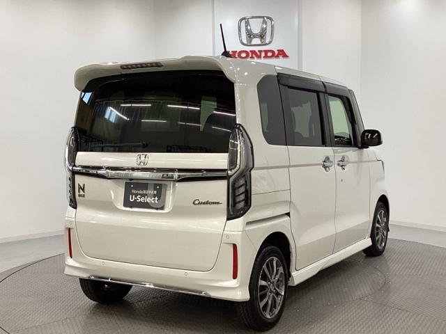 Ｎ－ＢＯＸカスタム Ｌ　４ＷＤ　光触媒抗菌消臭施工済　左側電動スライドドア　メモリーナビ　フルセグＴＶ　ＣＤ　ＤＶＤ再生可能　バックカメラ　Ｂｌｕｅｔｏｏｔｈ接続　スマートキー　エンジンスターター　ＬＥＤヘッドライト（3枚目）