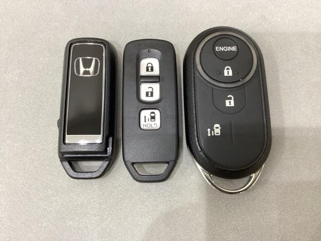 Ｎ－ＢＯＸカスタム Ｌ　４ＷＤ　光触媒抗菌消臭施工済　左側電動スライドドア　メモリーナビ　フルセグＴＶ　ＣＤ　ＤＶＤ再生可能　バックカメラ　Ｂｌｕｅｔｏｏｔｈ接続　スマートキー　エンジンスターター　ＬＥＤヘッドライト（13枚目）