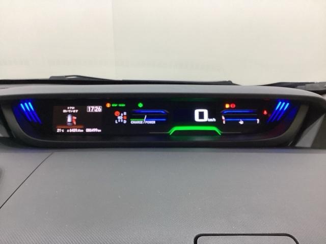 フリード＋ハイブリッド ハイブリッド・クロスターホンダセンシング　光触媒抗菌消臭施工済（10枚目）