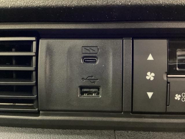 Ｎ－ＢＯＸカスタム ベースグレード　中古スタッドレスタイヤ、純正メモリーナビ、ドライブレコーダー前後装着＋ＥＴＣ付　当社デモカー（14枚目）