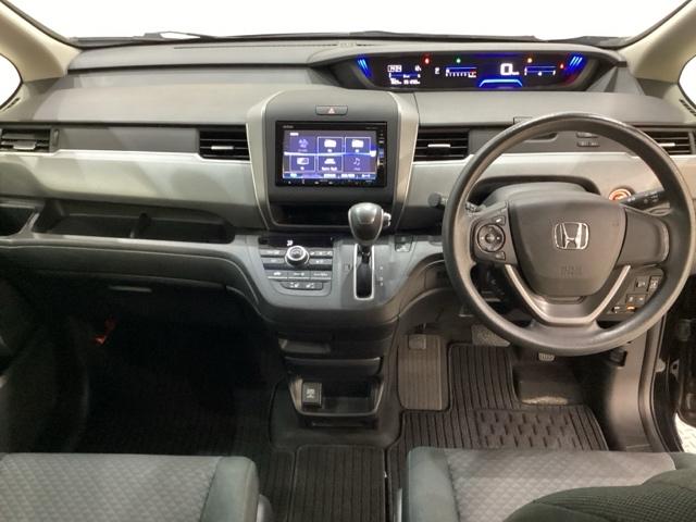 フリード＋ Ｇ　４ＷＤ　両側電動スライドドア　光触媒抗菌消臭施工済　メモリーナビ　フルセグＴＶ　Ｂｌｕｅｔｏｏｔｈ接続　バックカメラ　スマートキー　ドライブレコーダー　ミュージックサーバー　ＡＢＳ（5枚目）