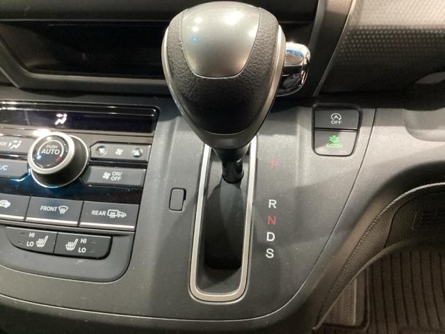 フリード＋ Ｇ　４ＷＤ　両側電動スライドドア　光触媒抗菌消臭施工済　メモリーナビ　フルセグＴＶ　Ｂｌｕｅｔｏｏｔｈ接続　バックカメラ　スマートキー　ドライブレコーダー　ミュージックサーバー　ＡＢＳ（8枚目）