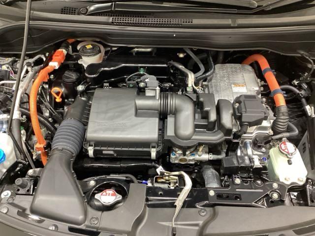 フィット e:HEVホームブラックスタイル 4WD 中古スタッドレスタイヤ、純正メモリーナビ、ドライブレコーダー前後装着+ETC付 当社デモカー フルセグTV Bluetooth接続 バックカメラ スマートキー 衝突被害軽減システム ABS(28枚目)