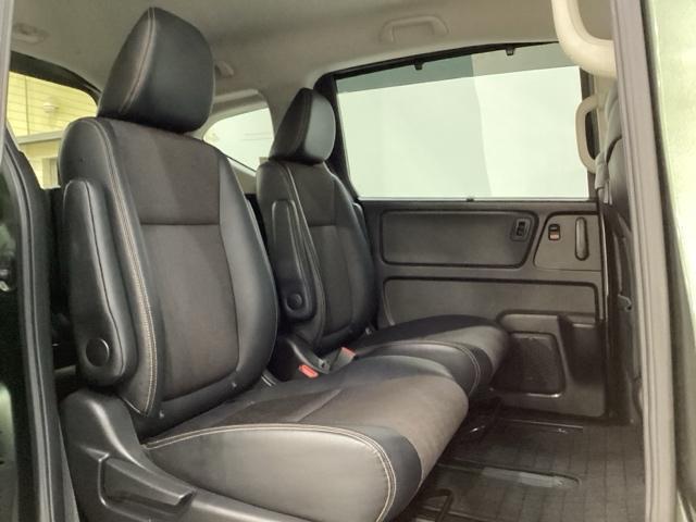 フリードハイブリッド ハイブリッド・クロスターホンダセンシング　４ＷＤ　両側電動スライドドア　光触媒抗菌消臭施工済　ドライブレコーダー　メモリーナビ　フルセグＴＶ　Ｂｌｕｅｔｏｏｔｈ接続　バックカメラ　スマートキー　衝突被害軽減システム　盗難防止システム（21枚目）