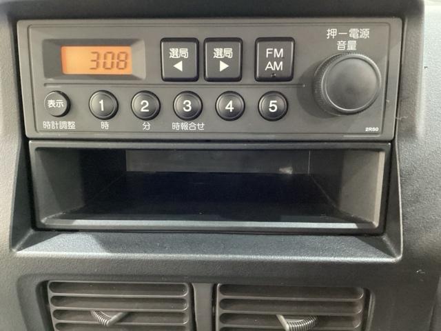 アクティトラック ＳＤＸ　４ＷＤ　光触媒抗菌消臭施工済　パワーステアリング　三方開　シガーソケット　荷台ランプ　５速マニュアル（6枚目）