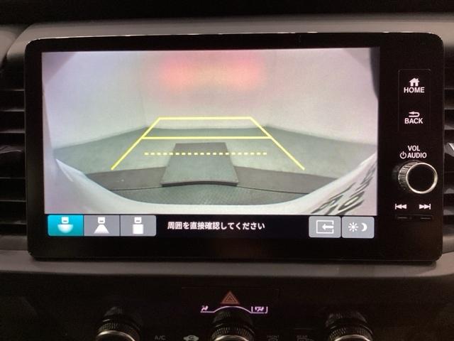 フィット ｅ：ＨＥＶホーム　純正メモリーナビ　ドライブレコーダー　キーレス　ホンダセンシング　クルーズコントロール　衝突軽減ブレーキ　横滑り防止　障害物センサー　盗難防止　バックカメラ　ＬＥＤヘッドライト　４ＷＤ（10枚目）