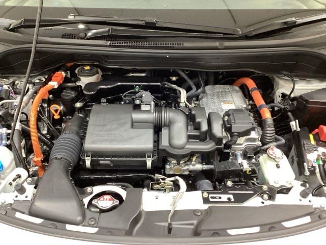 フィット ｅ：ＨＥＶホーム　純正メモリーナビ　ドライブレコーダー　キーレス　ホンダセンシング　クルーズコントロール　衝突軽減ブレーキ　横滑り防止　障害物センサー　盗難防止　バックカメラ　ＬＥＤヘッドライト　４ＷＤ（28枚目）