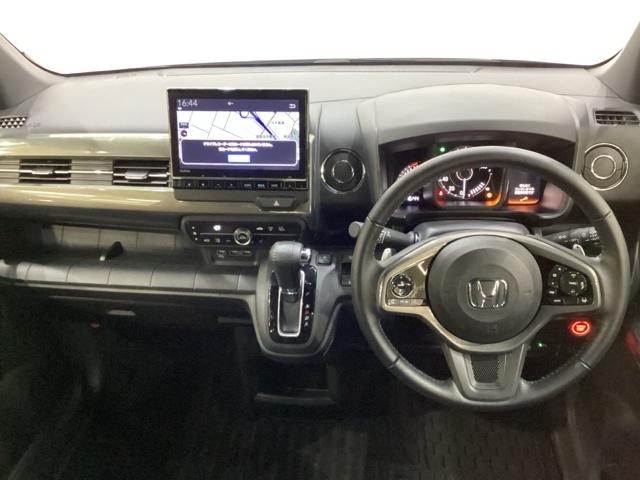 Ｎ－ＷＧＮカスタム Ｌ・ターボ　純正メモリーナビ　純正アルミホイール　ドライブレコーダー　シートヒーター　ホンダセンシング　クルーズコントロール　衝突軽減ブレーキ　横滑り防止　障害物センサー　バックカメラ　ＬＥＤヘッドライト（7枚目）
