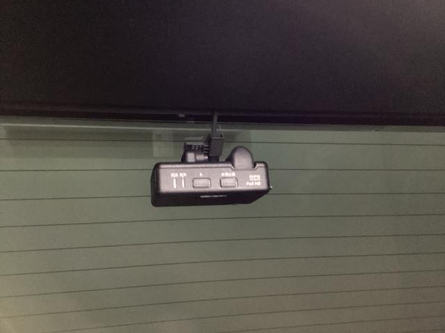 ヴェゼル Ｘ・ホンダセンシング　純正メモリーナビ　リモコンエンジンスターター付　ドライブレコーダー前後装備車　純正アルミホイール　ＥＴＣ　バックカメラ　シートヒーター　衝突軽減ブレーキ　ＬＥＤヘッドライト　ホンダセンシング（17枚目）