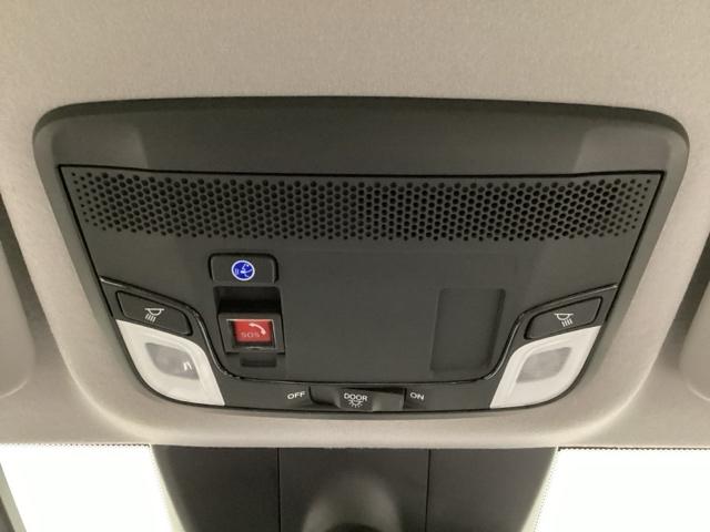 フィット ｅ：ＨＥＶホーム　当社レンタアップ　ドライブレコーダー前後装備車　光触媒抗菌消臭施工済（6枚目）