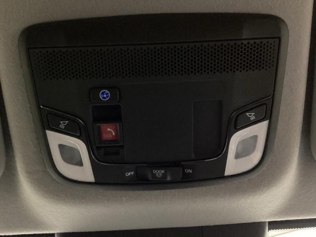 �g���������b�n�m�m�d�b�s���ڎԂł��B�u�g���������s���������b�������v���~�A���v�ɉ��������ƁA�u�ً}�T�|�[�g�Z���^�[�v��u�g���������`�k�r�n�j�삯���T�[�r�X�v�Ȃǂ̃T�[�r�X���󂯂��܂��B