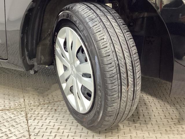 �����X�`�[���z�C�[���ɂ͐�p�z�C�[���g�����i�J�o�[�j�𑕒����Ă���܂��B�������������Ă܂��B