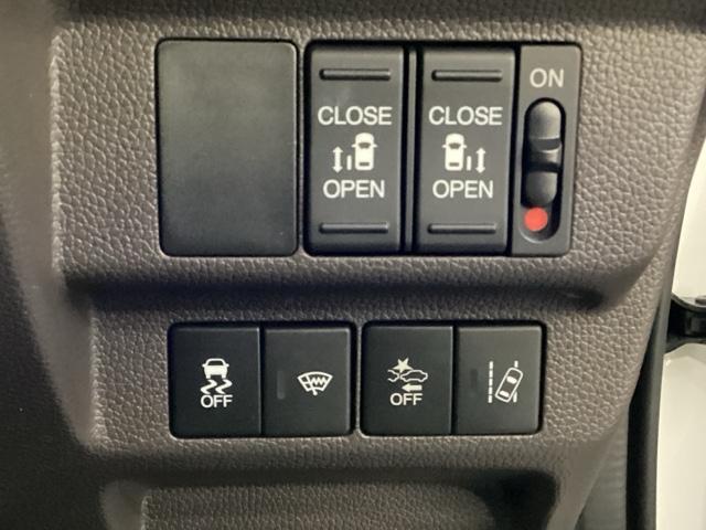 フリード Ｇ　純正メモリーナビ　ドライブレコーダー　シートヒーター　両側電動スライドドア　ホンダセンシング　クルーズコントロール　衝突軽減ブレーキ　横滑り防止　バックカメラ　盗難防止　ＬＥＤヘッドライト　４ＷＤ（15枚目）