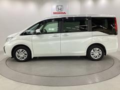 購入後も自社指定整備工場完備でお客様の愛車をしっかりサポート致します！御納車時には安全かつ安心してお乗り頂けるようホンダ専門知識を持つ整備スタッフが点検・整備・装備も説明をしてお渡ししております。 4