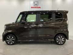 購入後も自社指定整備工場完備でお客様の愛車をしっかりサポート致します！御納車時には安全かつ安心してお乗り頂けるようホンダ専門知識を持つ整備スタッフが点検・整備・装備も説明をしてお渡ししております。 4