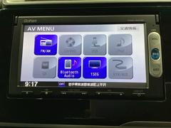 ナビゲーションはワンセグＴＶ対応のＧａｔｈｅｒｓ純正メモリーナビを搭載しています。Ｂｌｕｅｔｏｏｔｈオーディオ機能がありますので、スマートフォンなどの音楽も再生できます。 7